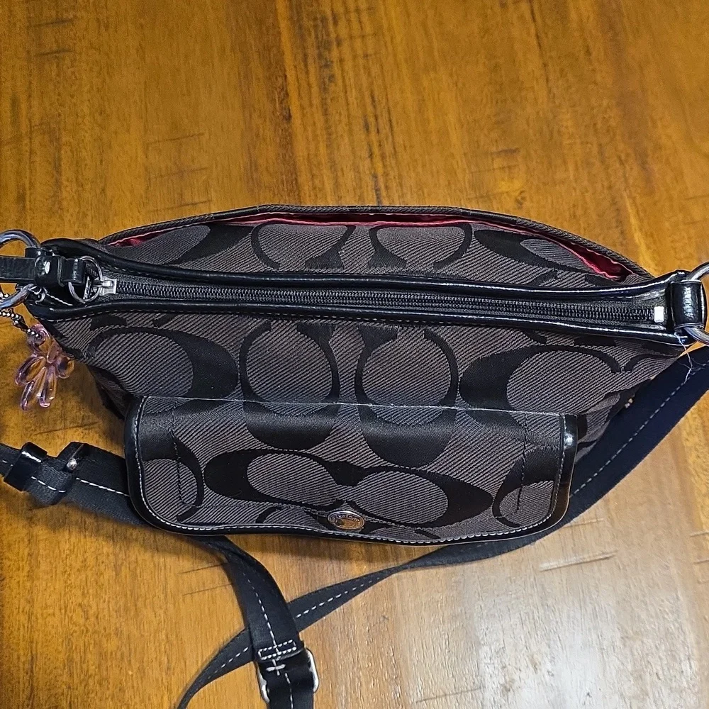 Coach Kyra Signature Jacquard Canvas With Daisy Hang Tag - Picture 11 of 16